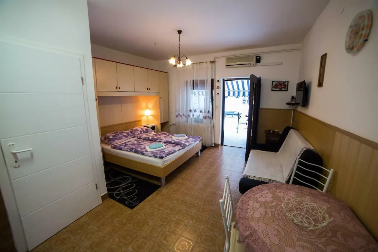 Apartments Vila Palma Medulin 0*,